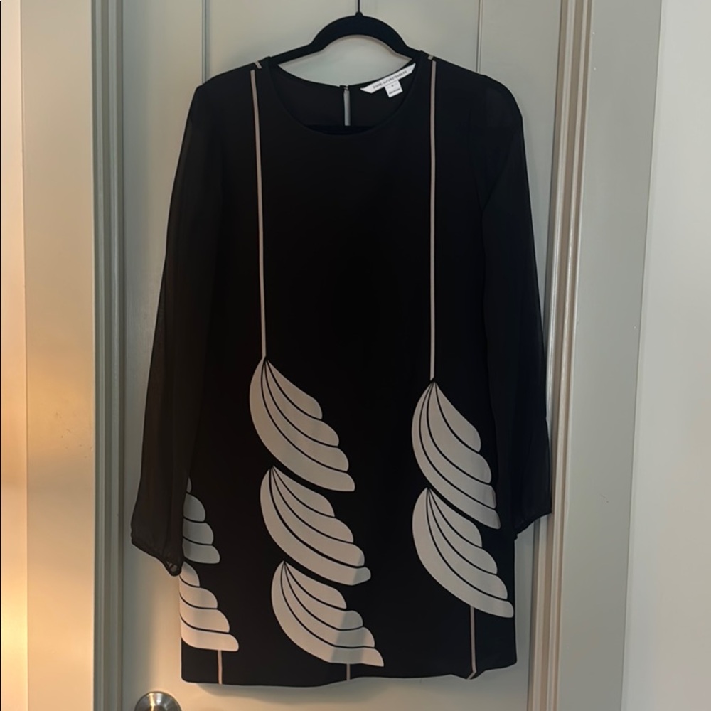 Diane Von Fustenberg Black Mini Dress